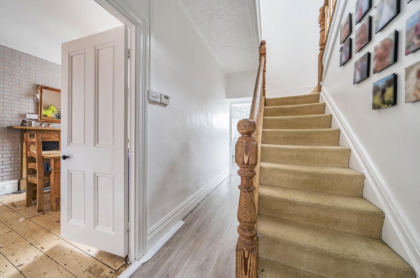 Llandafen Road, Llanelli, SA14 9BD